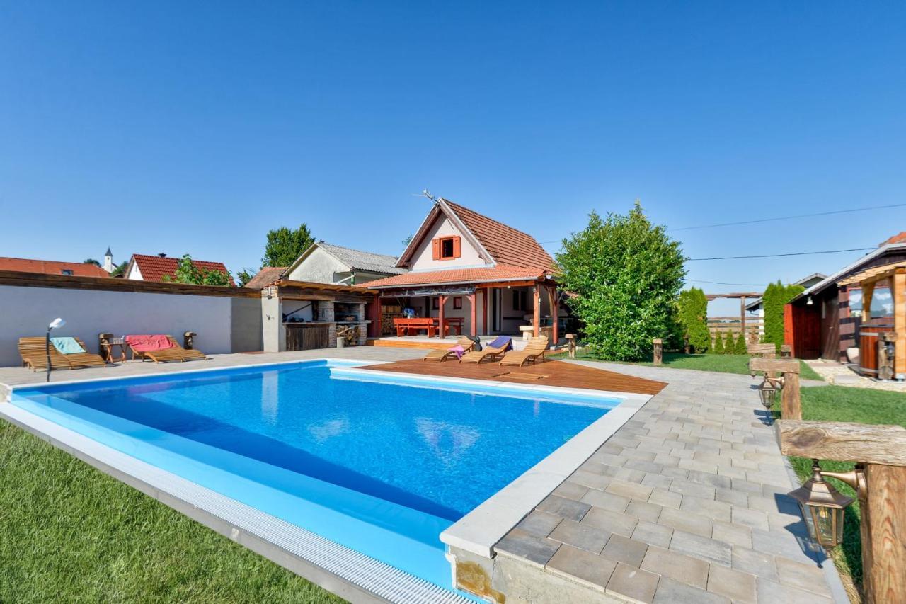 Holiday Home Dika Villa Sveti Martin Na Muri