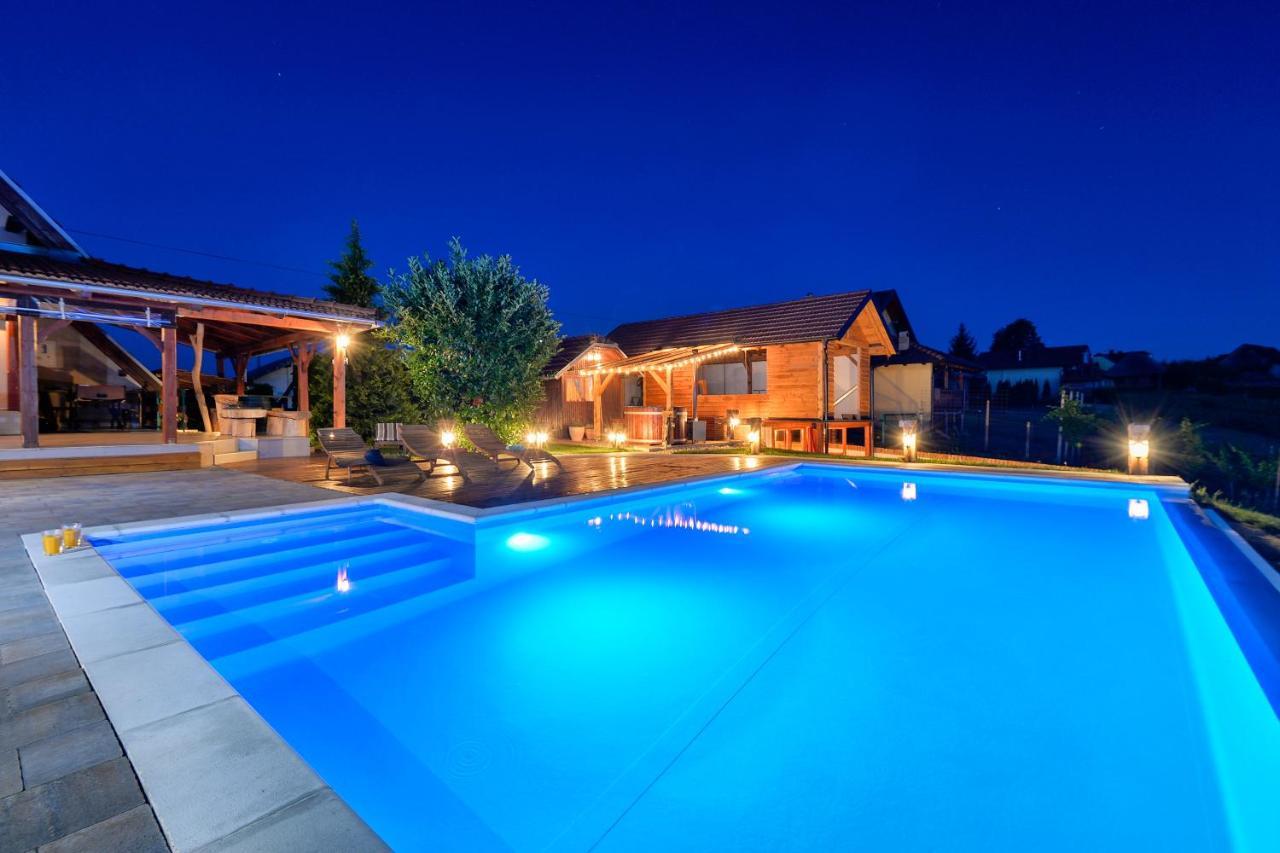Holiday Home Dika