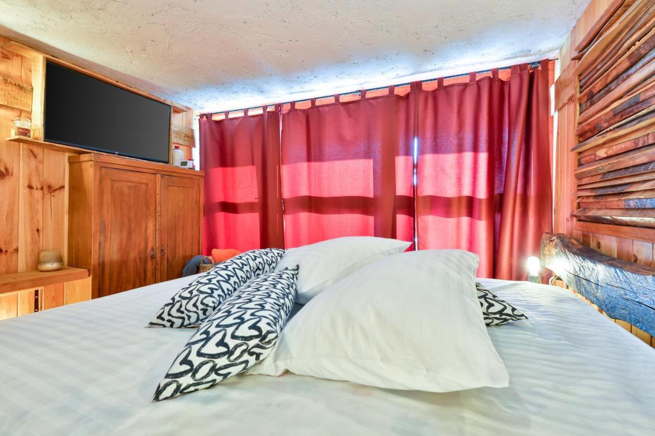 Holiday Home Dika Villa